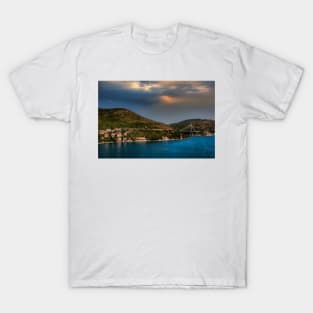 Sailing into Dubrovnik T-Shirt